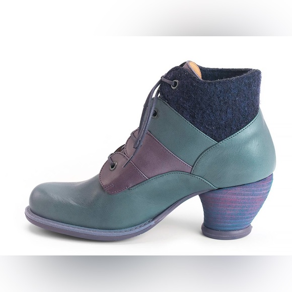 EUC Mezzo Tatiana Scalloped Ankle Boot John Fluevog 8.5 - Picture 1 of 10
